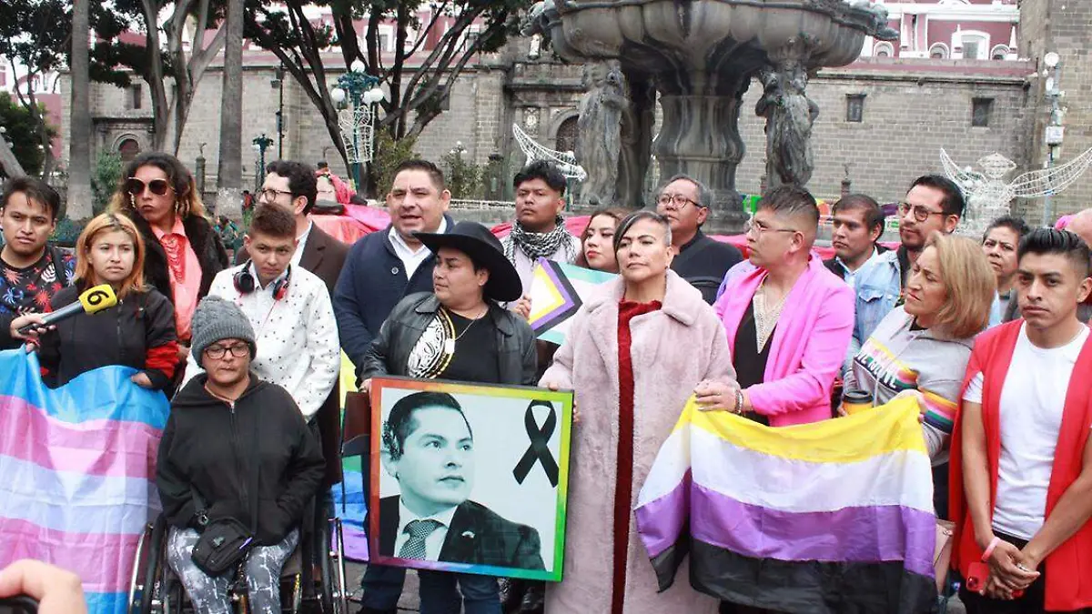 Integrantes de la comunidad LGBTQ+ en Puebla y la diputada federal, Salma Luevano Luna, confiaron en que existe voluntad al interior del Congreso local